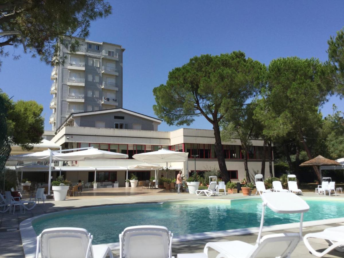 ואסטו Hotel Perrozzi מראה חיצוני תמונה