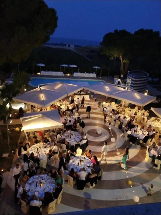 ואסטו Hotel Perrozzi מראה חיצוני תמונה