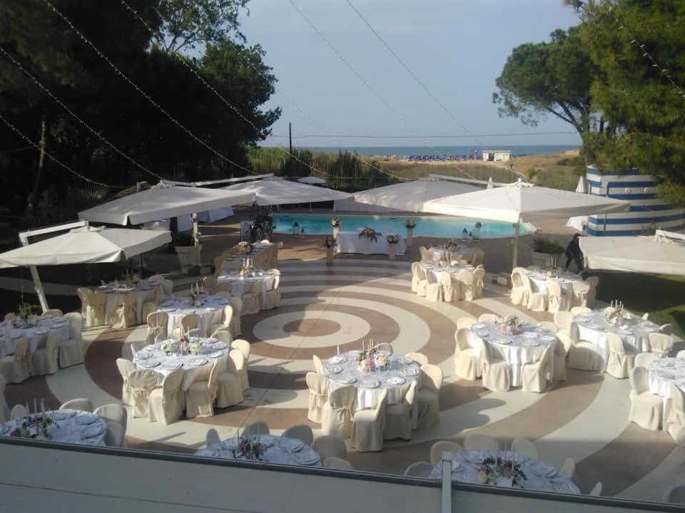 ואסטו Hotel Perrozzi מראה חיצוני תמונה