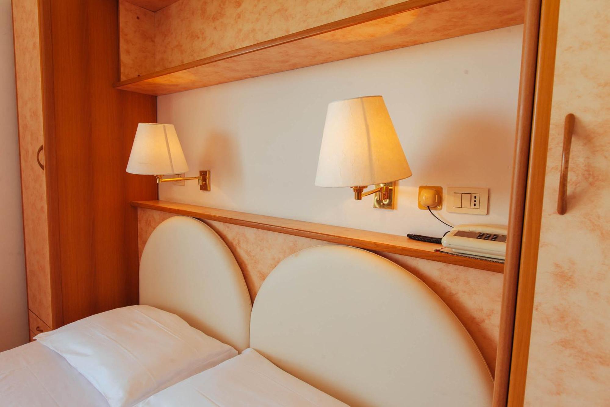 ואסטו Hotel Perrozzi חדר תמונה